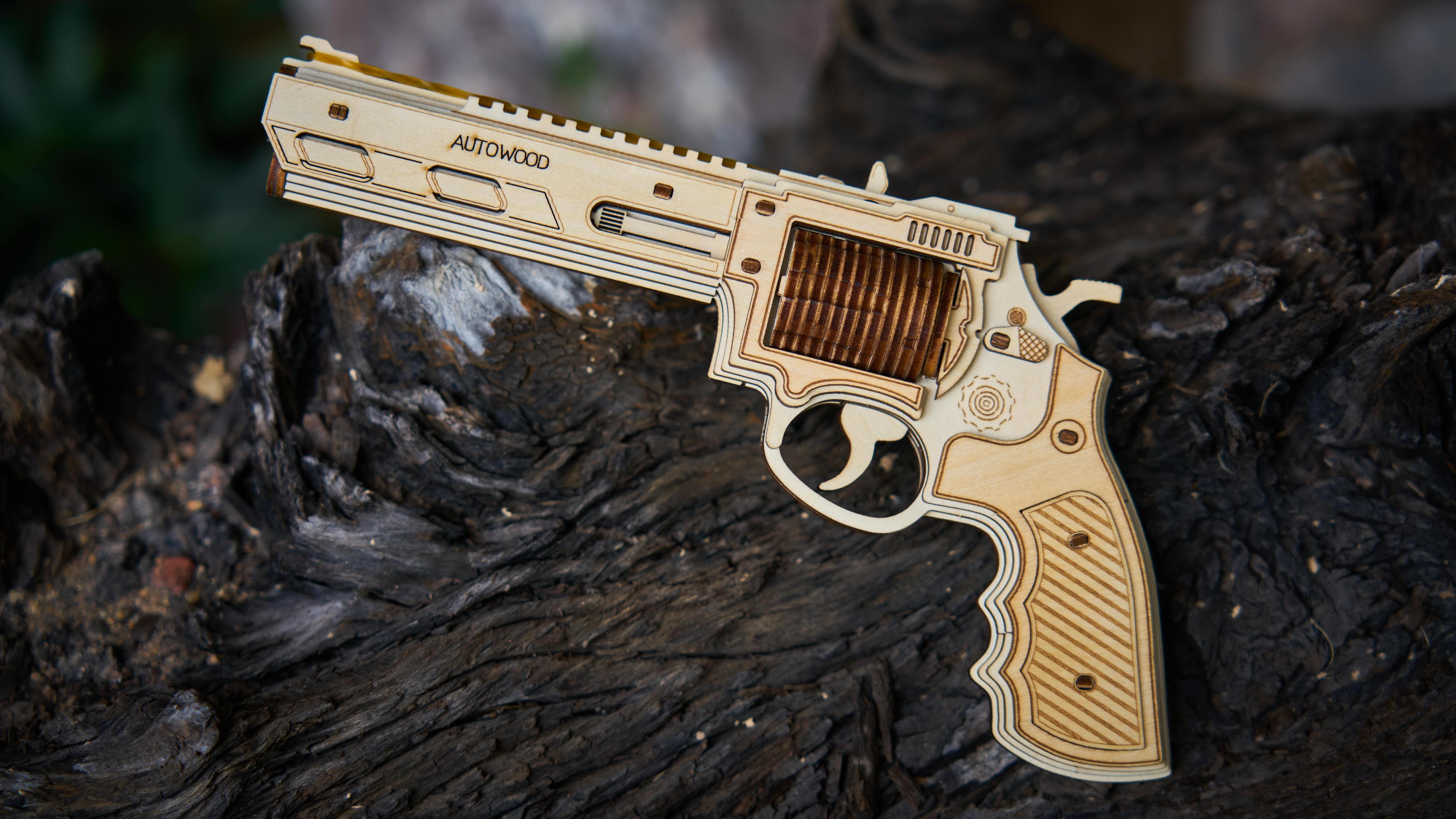 常用礼物女生送男生什么好,女生送男生礼物清单推荐