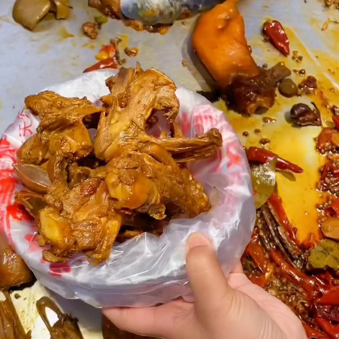 卤味店的利润大概是多少啊,卤味批发商一般有多少利润