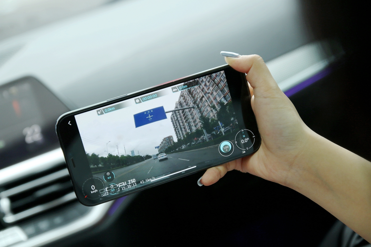 盯盯拍行车记录仪5和z50参数对比,行车记录仪盯盯拍z50录音效果