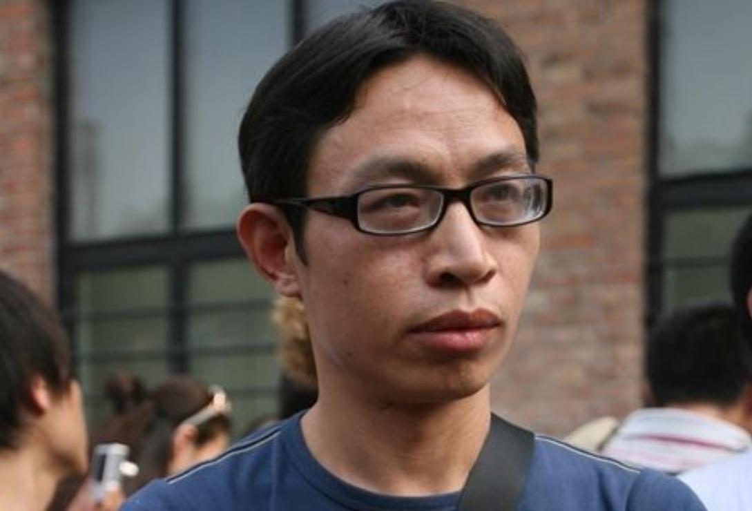 2008年汶川地震，丢下学生逃跑的北大才子范美忠，后来怎么样了？