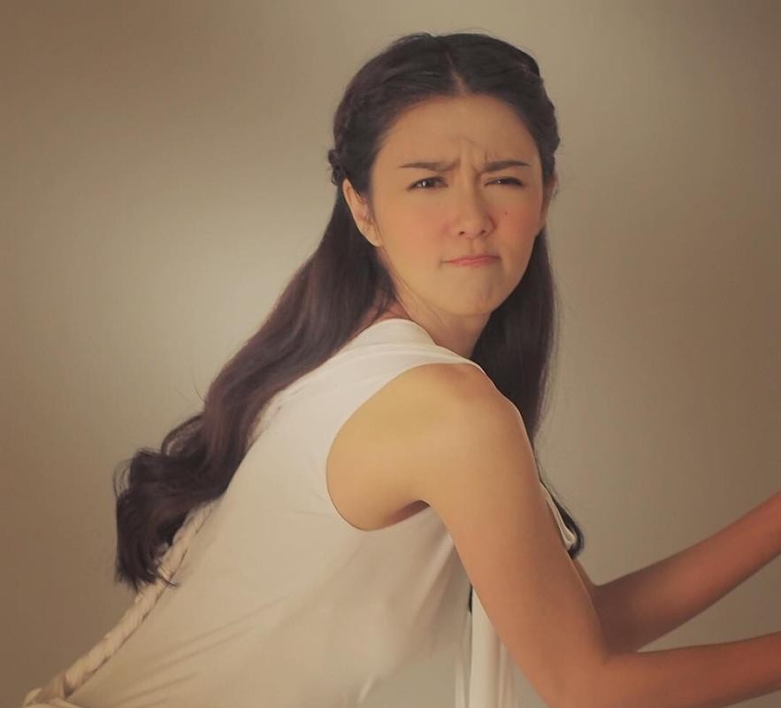 当年的“太子妃”，如今却能扮狗作揖，薛凯琪可真拧巴