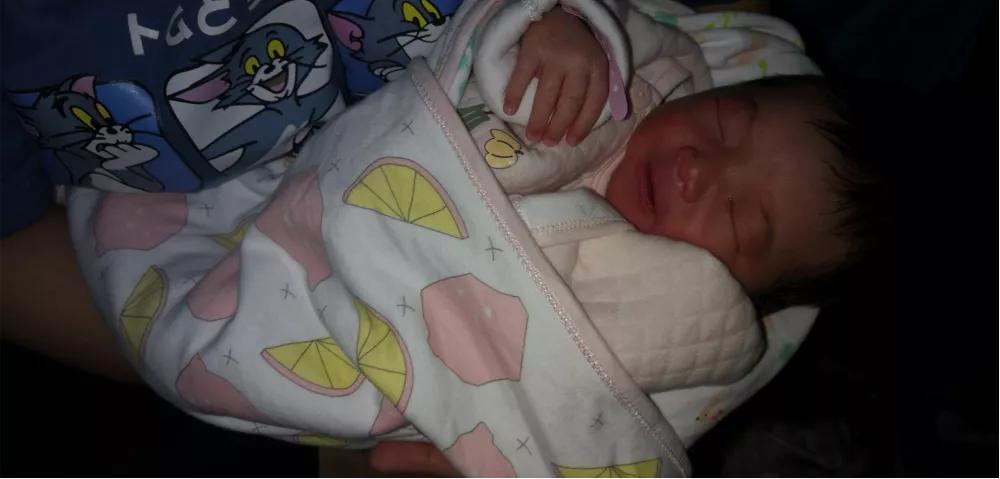 “元旦宝宝”扎堆报到添喜气太原市中心医院产科医生坚守岗位保健康