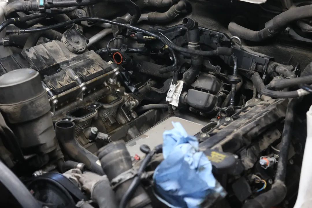 老款路虎揽胜修复,彻底翻新一辆路虎揽胜全过程