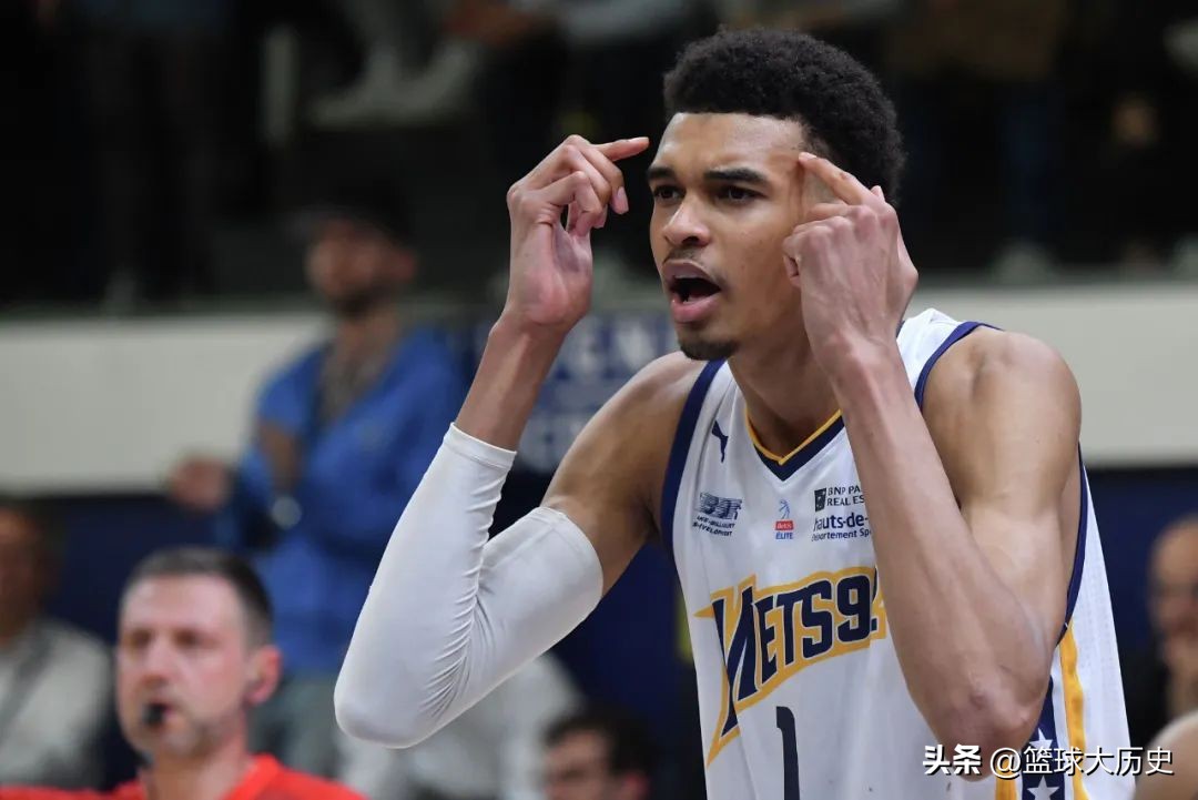 nba状元签2023文班亚马身高,湖人vs马刺浓眉隔扣文班亚马