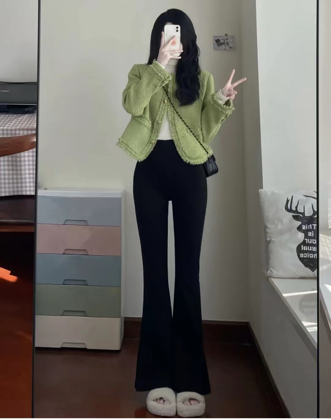 绿色衣服搭配什么颜色好看效果图,绿色最经典的三种颜色搭配