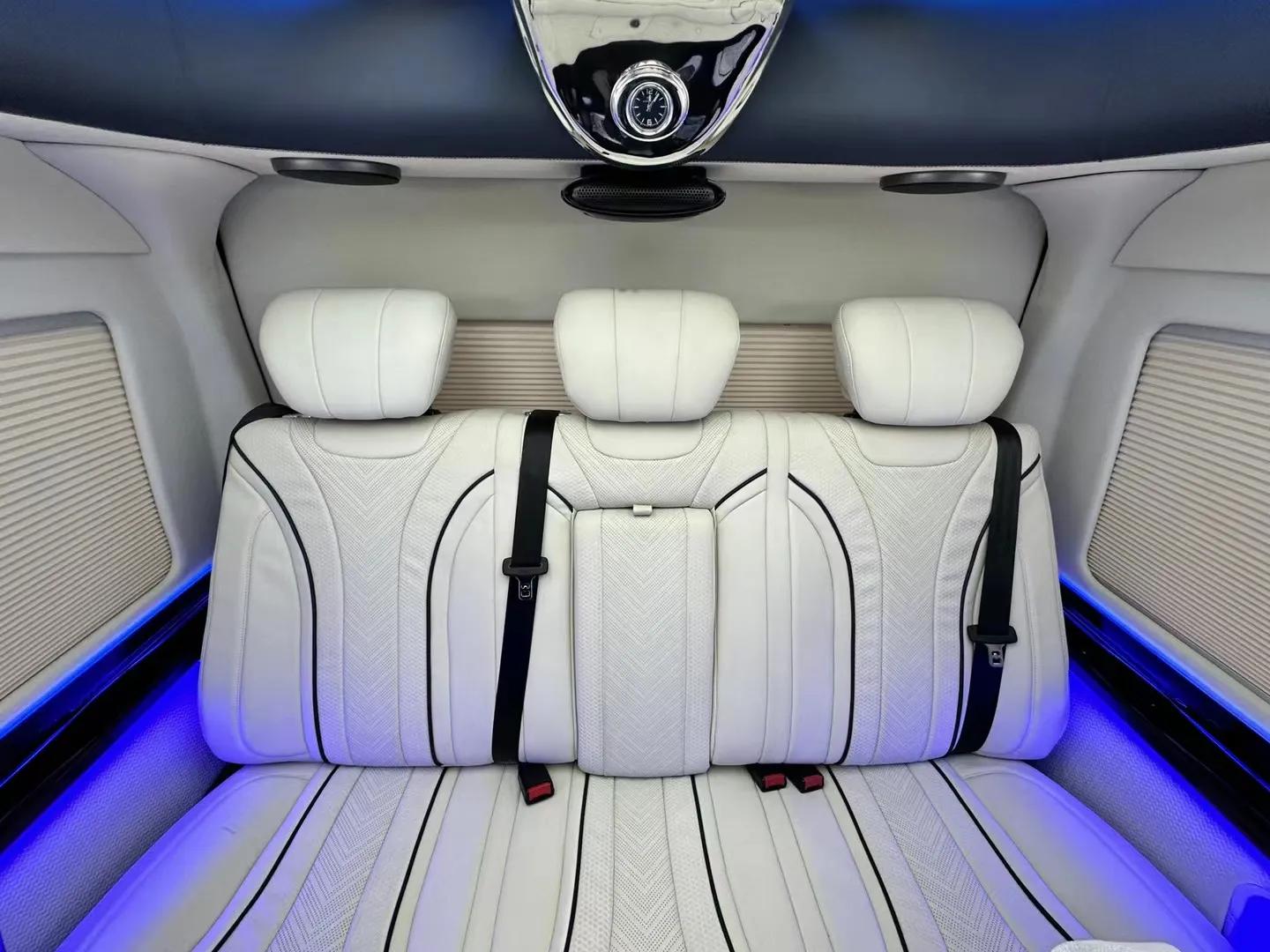 丰田大海狮的最新款,丰田海狮和埃尔法哪个好