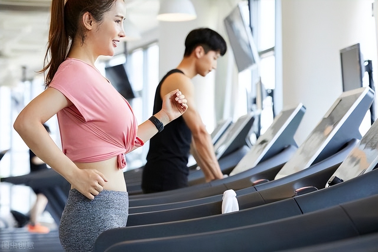 大肚腩意味着内脏脂肪也超标,肚子脂肪太厚大肚腩怎么减掉