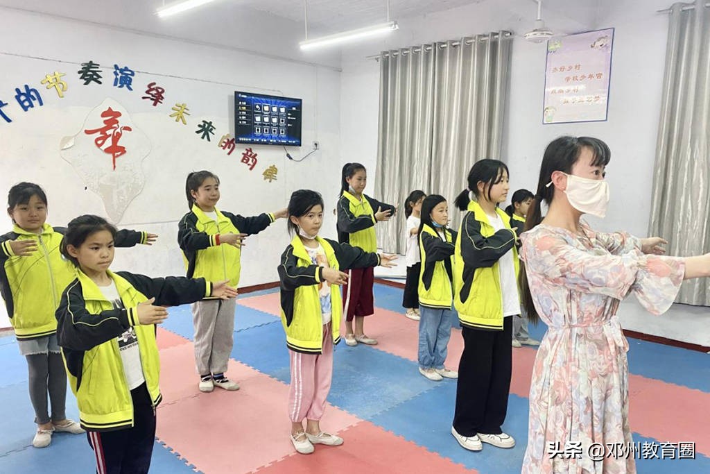 邓州市白牛镇中心小学,南召县中小学课后延时服务