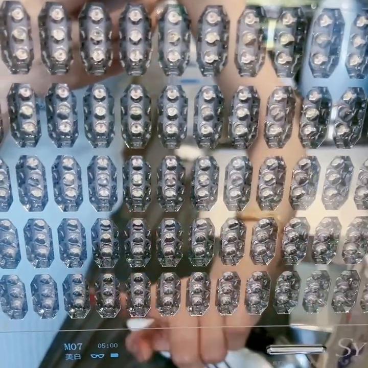 家用美容大排灯,美容仪好用还是大排灯好