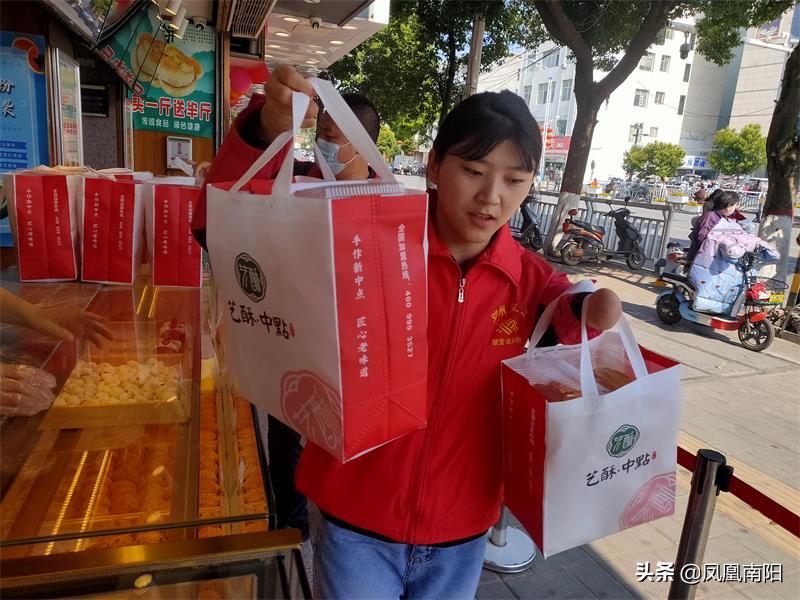 李露河南冠军,邓州残奥会冠军李露