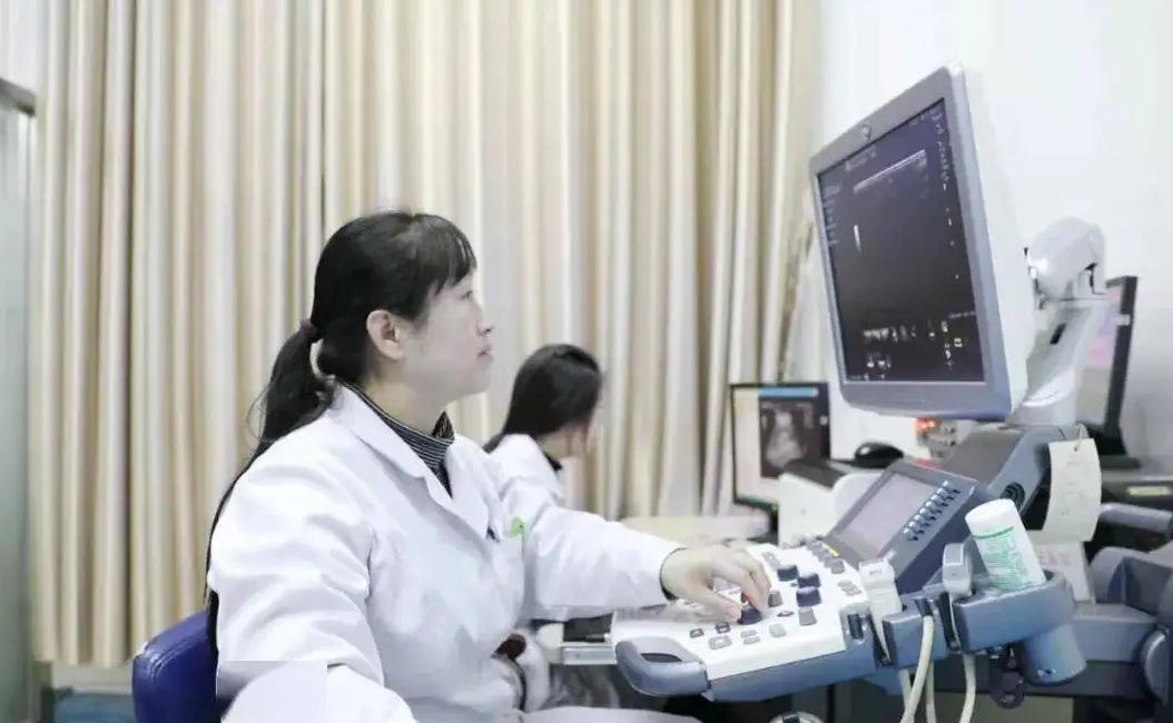 18岁的女孩去医院检查妇科,女生去妇科检查有了对象好多了