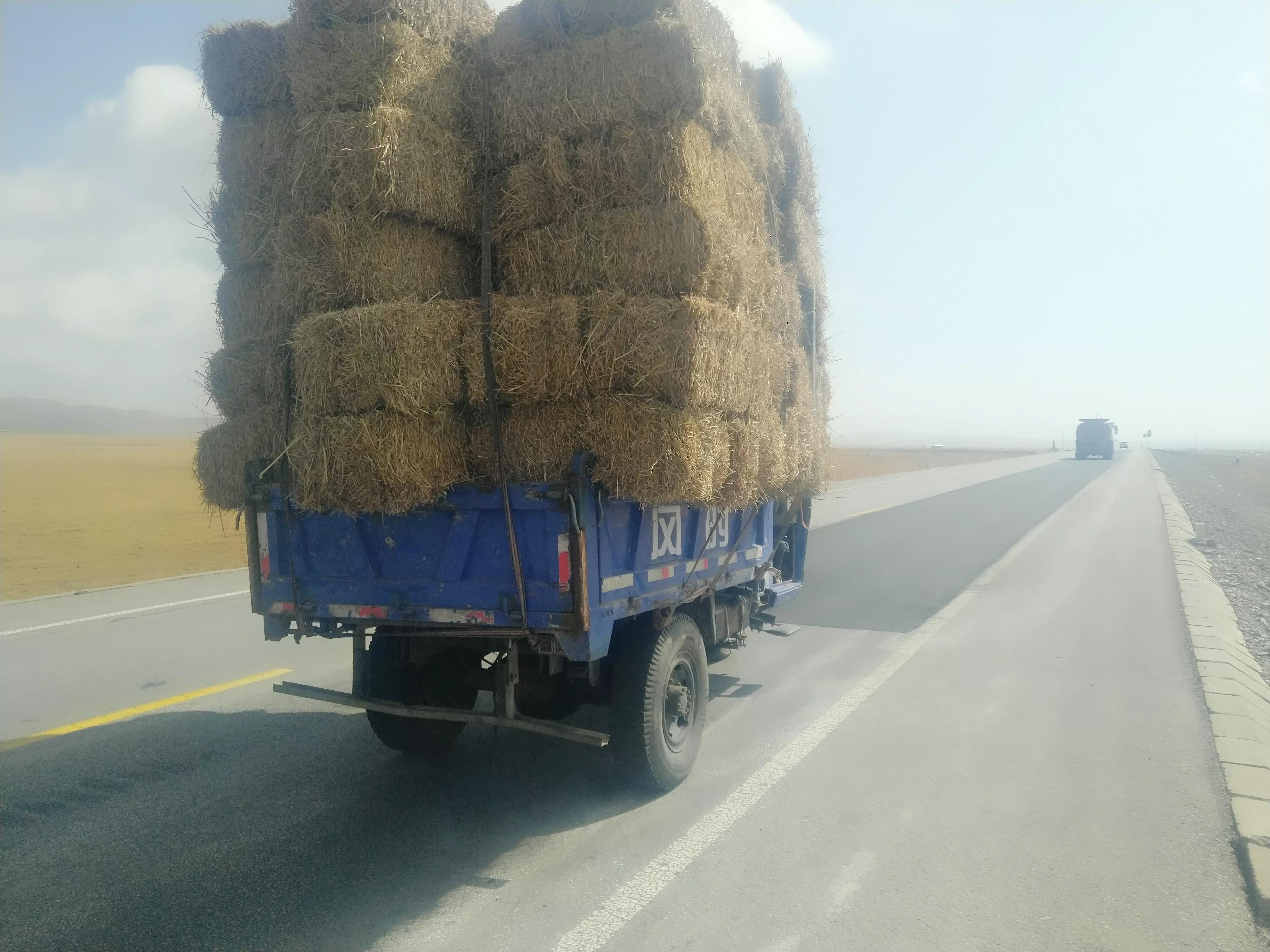 从甘肃翻越祁连山到青海,从肃北到青海沿途风景