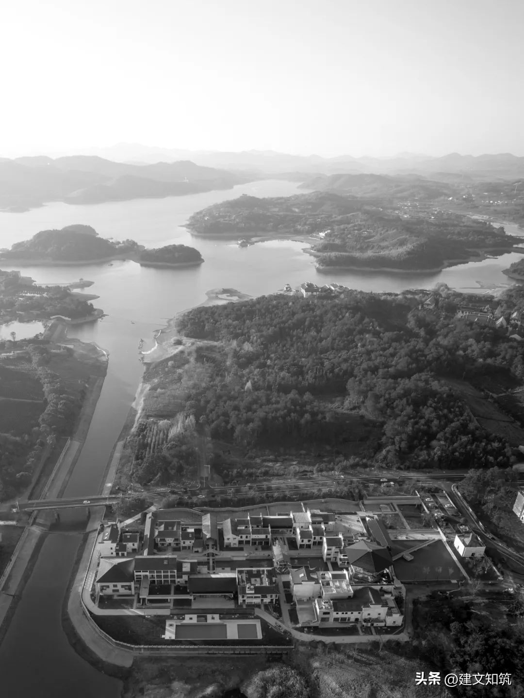 【荐筑】方村-Baudorf，相遇的场所丨佚人营造