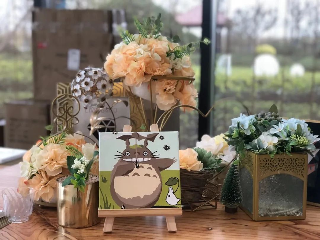 女朋友闺蜜乔迁送什么,闺蜜乔迁新居送什么礼物好