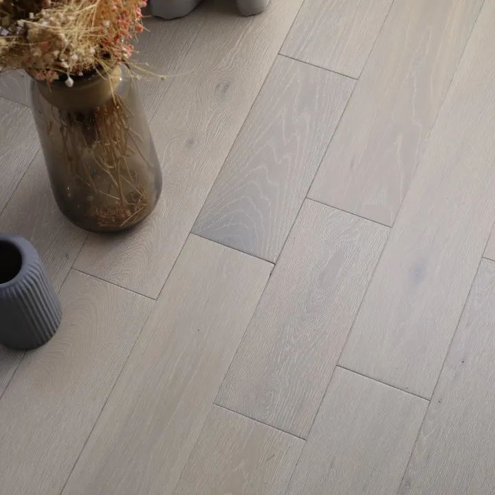 实木地板稳定性排名第一位,栎木地板如何