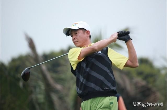 十大男星嫁富婆,娶富婆当老婆的4位男星