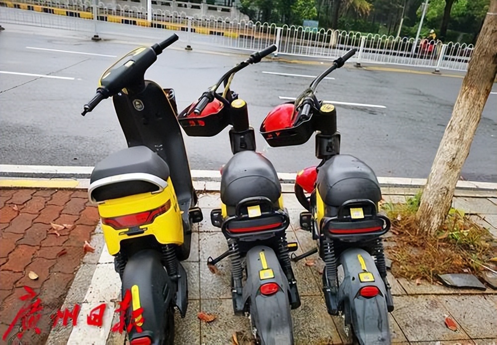 【法治热点早知道】网传人贩子“梅姨”落网？警方回应