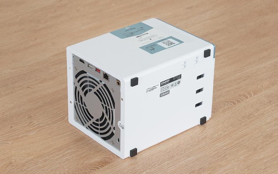 实惠性价比，轻松打造高效私有云！威联通TS-462CNAS测评！