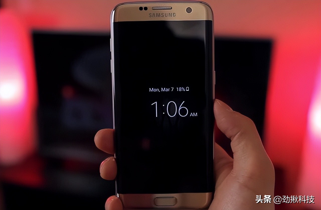 iphone14鎺ㄥ嚭鐪熷叏闈㈠睆,iphone14姝e湪楠岃瘉鏇存柊鎬庝箞瑙e喅