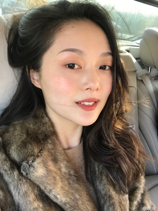 又穿假货被锤！京圈贵妇变寒门贵妇，网红晚晚是怎么沦为全网嘲的