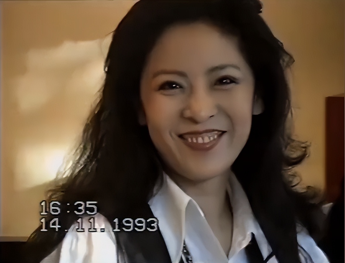 鹰钩鼻，笑露牙龈看看向太陈岚年轻时的样子，为啥宠爱郭碧婷