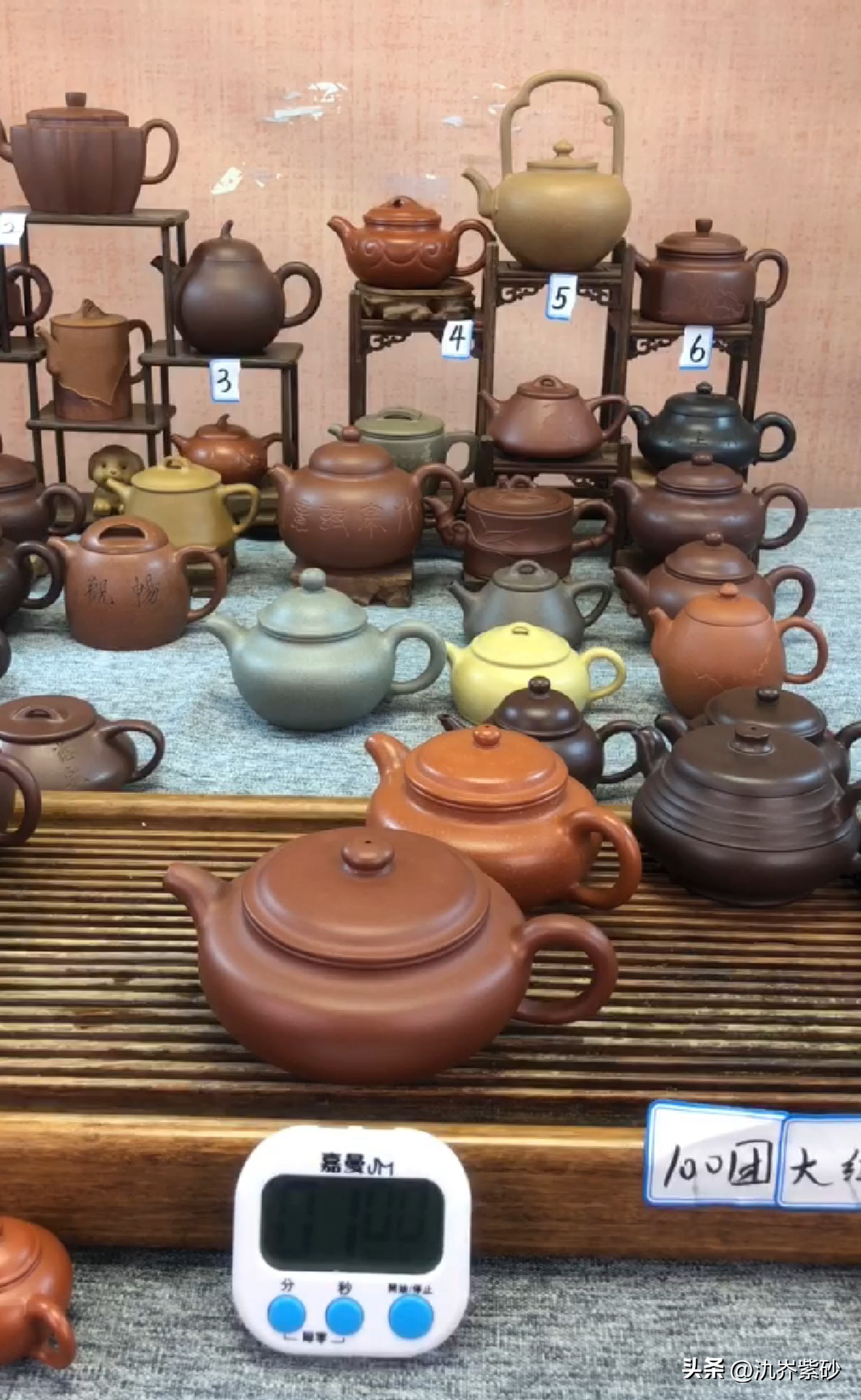 新手买紫砂壶买什么泥料比较靠谱,紫砂壶哪种泥料容易买到真的