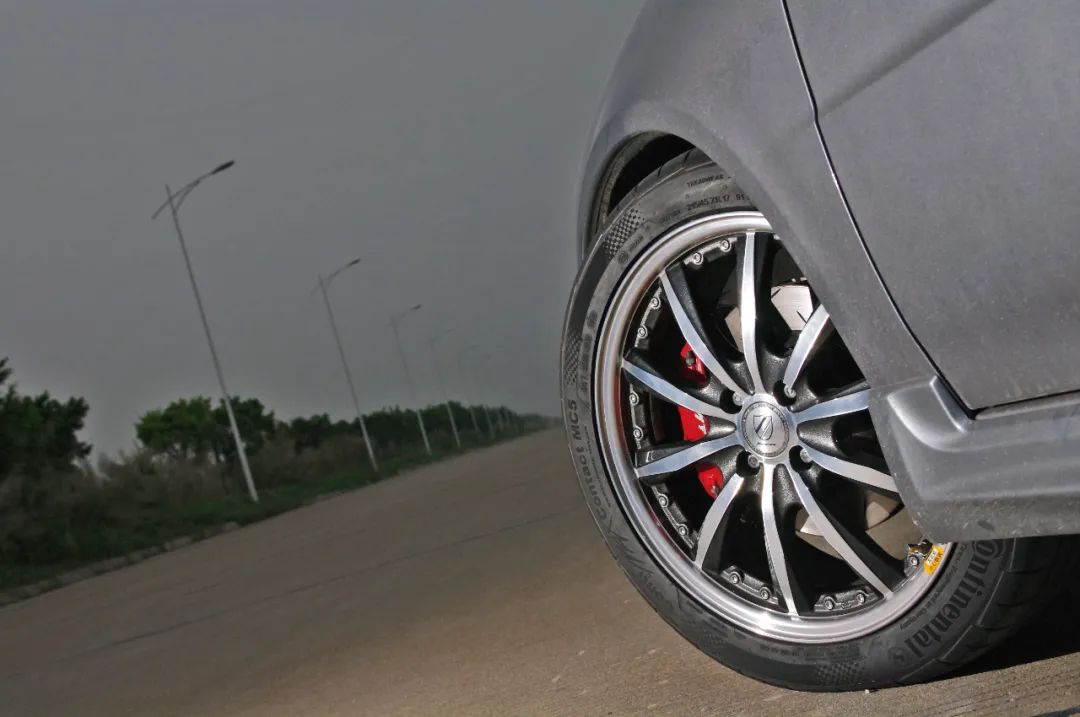 第七代天籁轮胎厚度,第七代伊兰特轮胎品牌