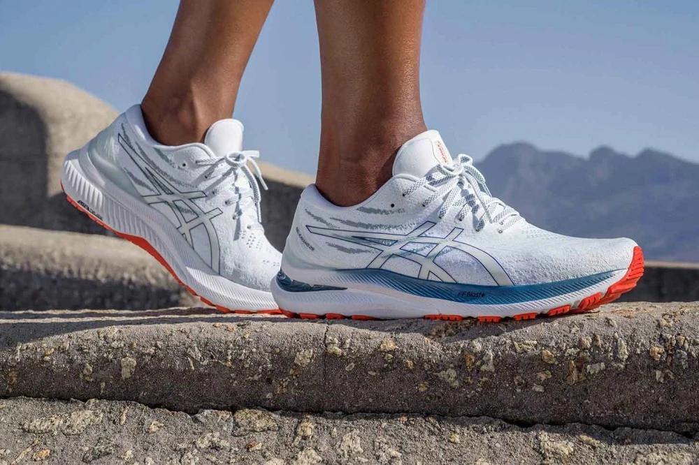 稳定跑鞋和入门级跑鞋哪个好一点,十大支撑稳定系跑鞋推荐