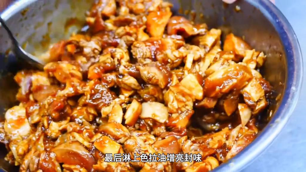 鸡肉也能生吃,猪大肠刺身另类美食