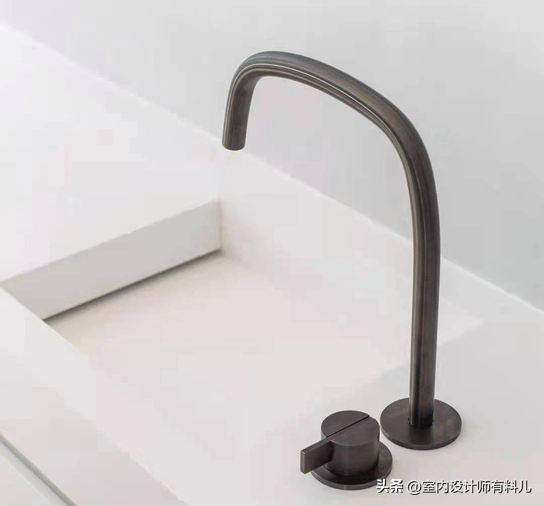 卫生间墙面不贴瓷砖怎样美观,卫生间简单装修不想贴瓷砖怎么办