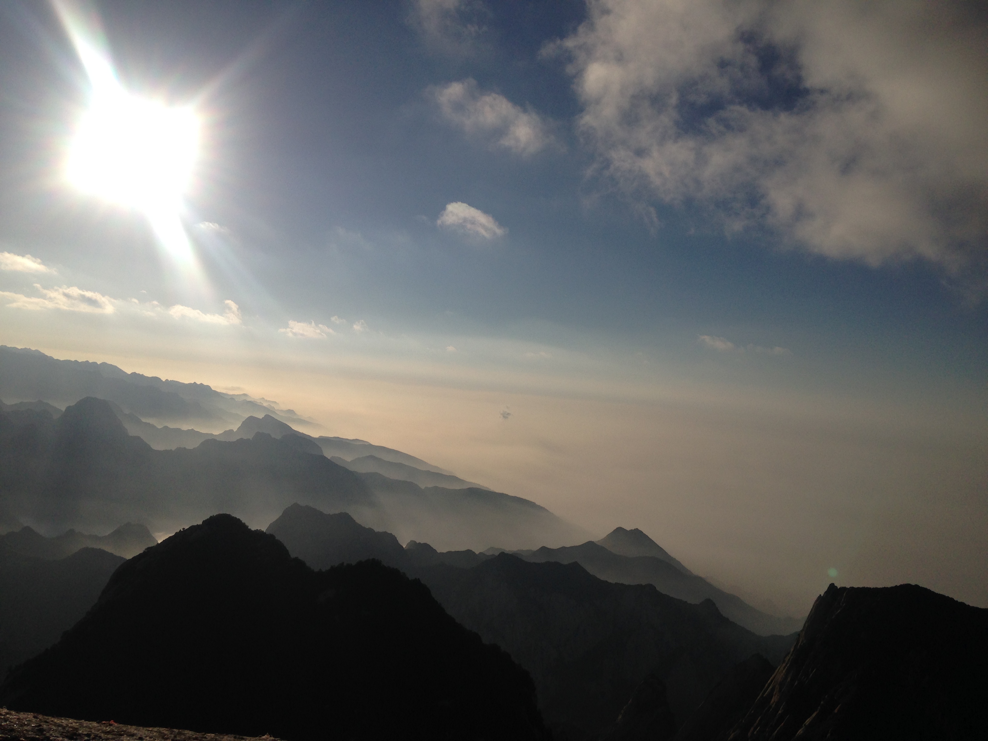 华山这么危险建议爬吗,去华山一定得爬最险的吗