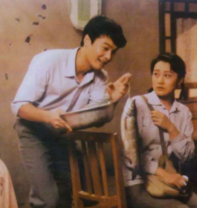 醒醒吧！有些明星别再写口水歌了，只有这些歌曲才配得上称为金曲