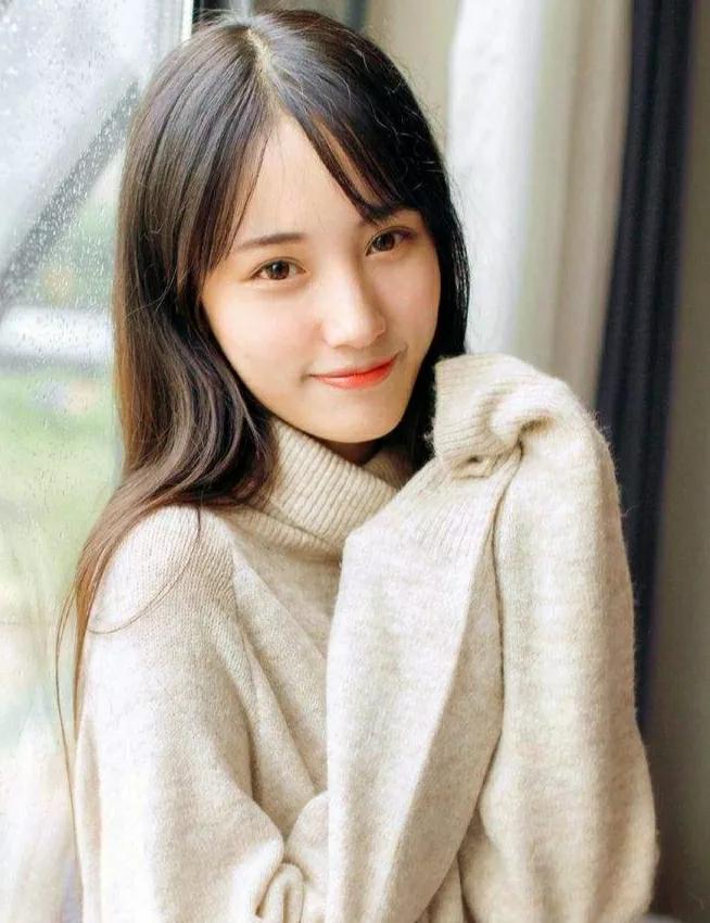 和女生聊一半没话题了怎么办,和女生聊天怎么聊才不尬聊纯友谊