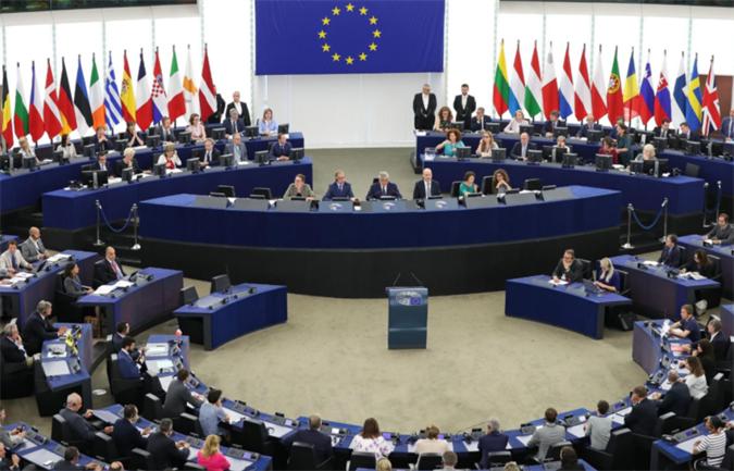 最新对俄罗斯经济制裁措施,俄罗斯制裁卢布影响