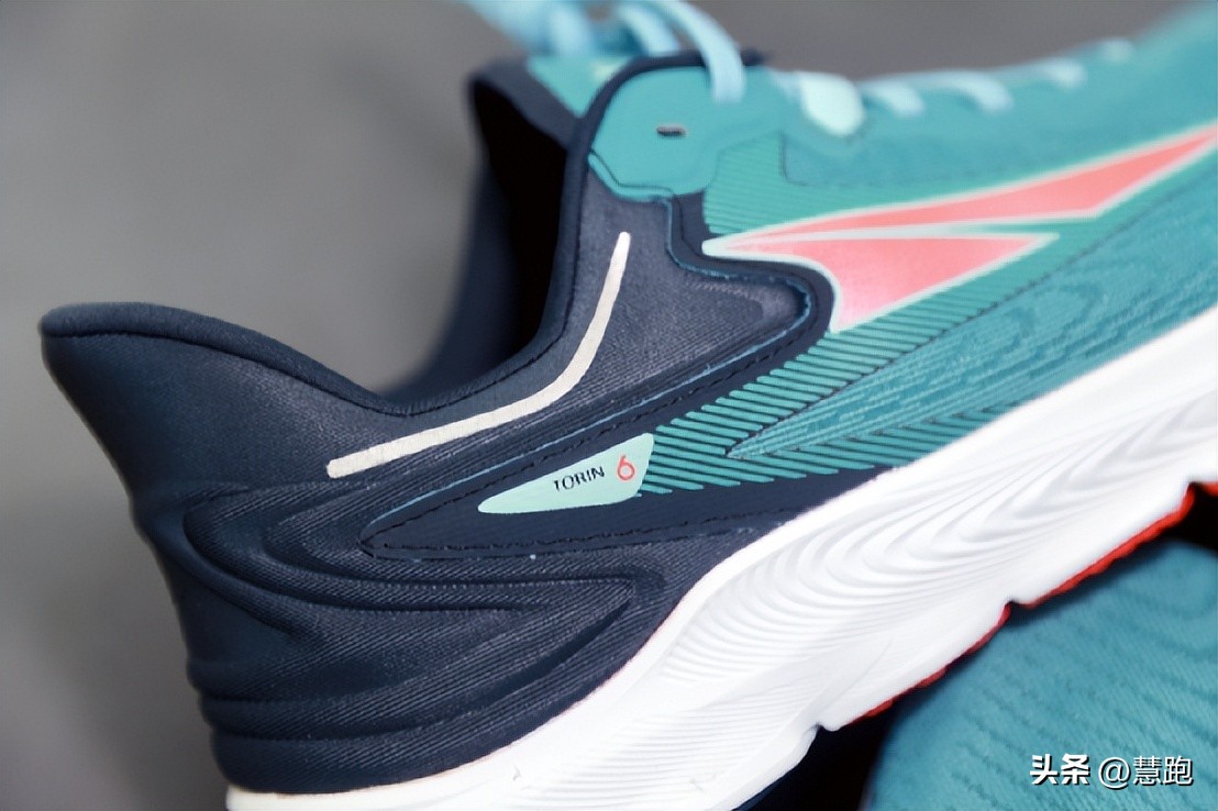 跑鞋科技有用吗,碳板跑鞋和普通跑鞋谁的脚感更好