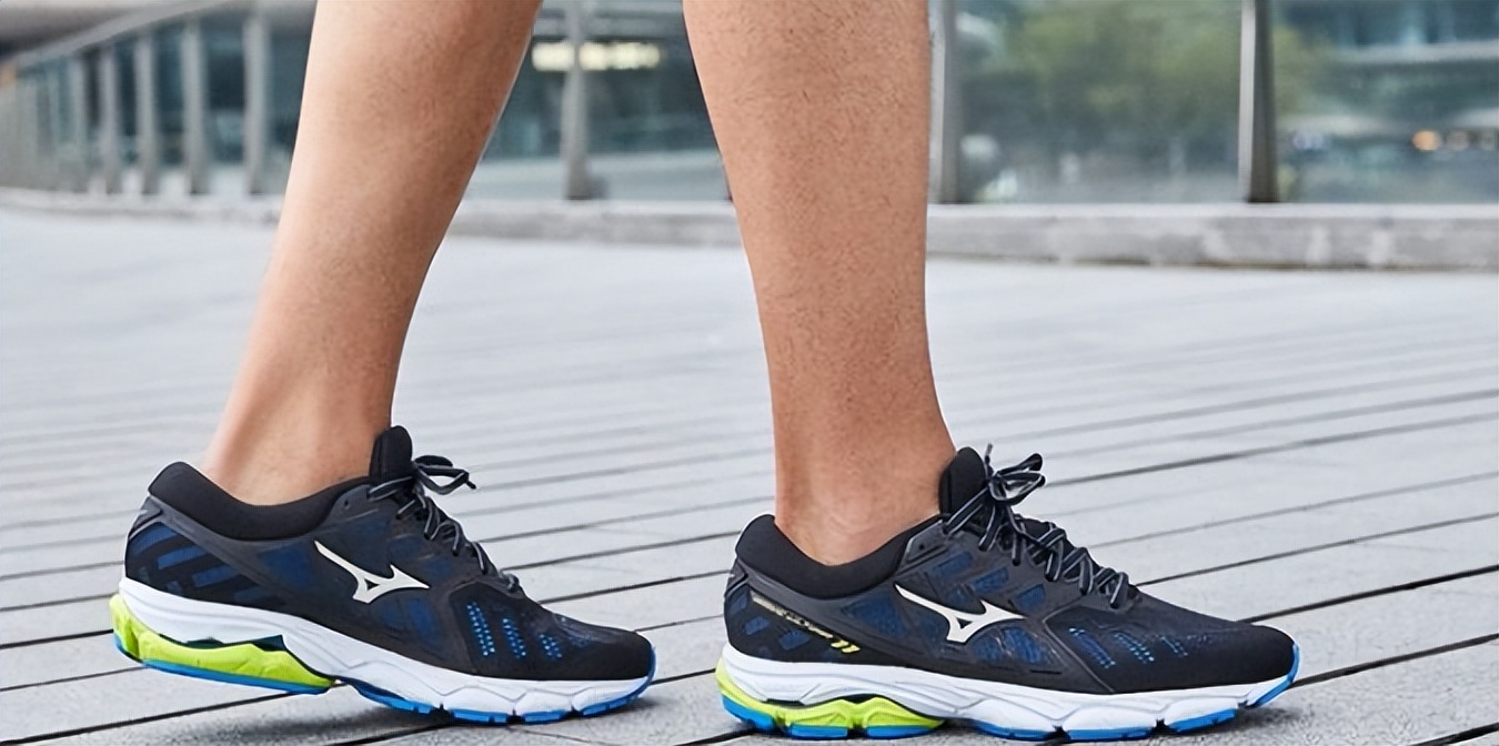 美津浓新款顶级跑鞋,美津浓跑鞋矩阵