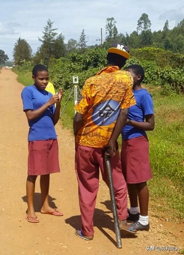 你扔掉二手衣服,决定非洲的街头潮流,2600万吨旧衣的商机