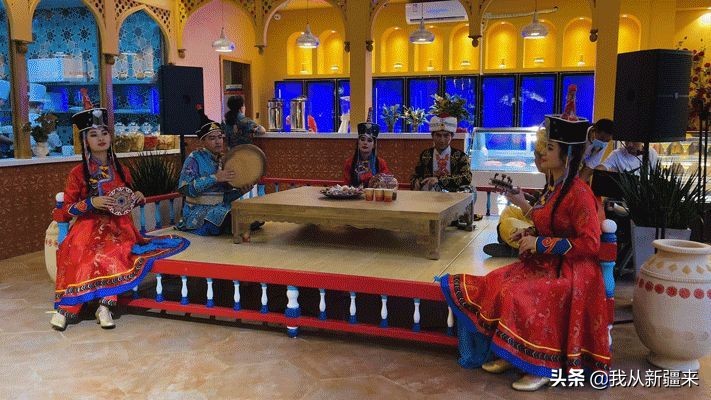 @合肥市民，听说有人给你搬来了一座*疆新**