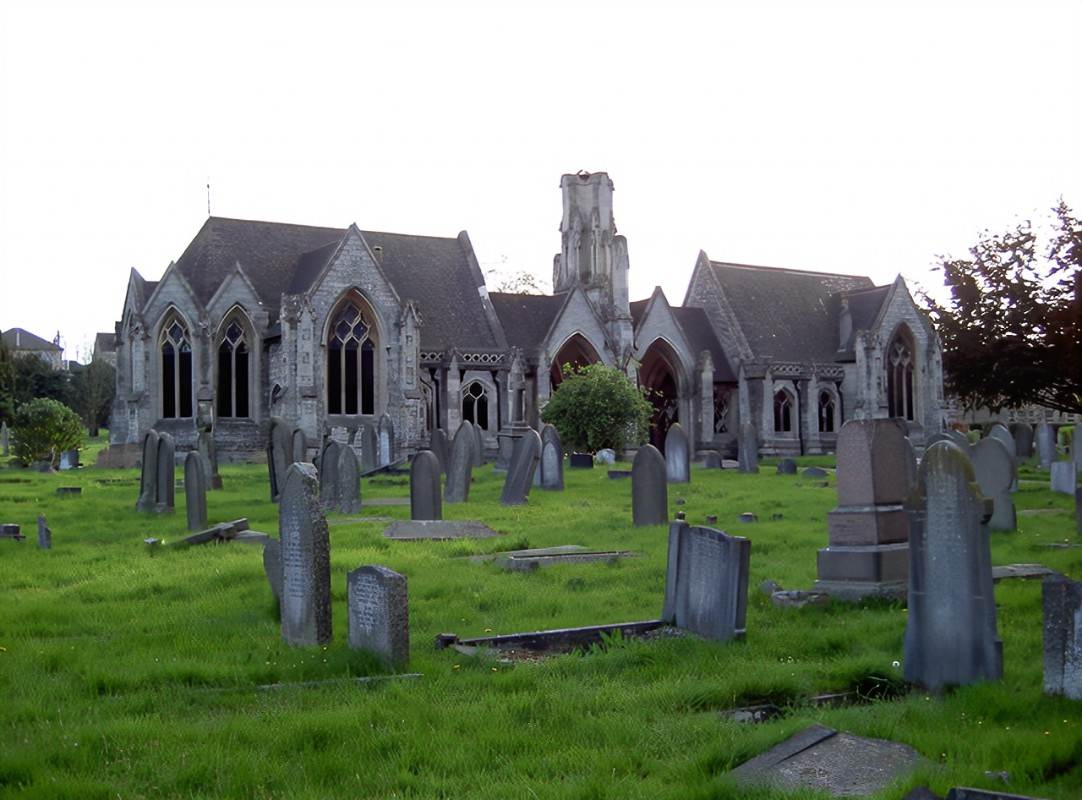 为什么死去的圣徒在中世纪如此重要？圣物到底有着怎样的影响力？