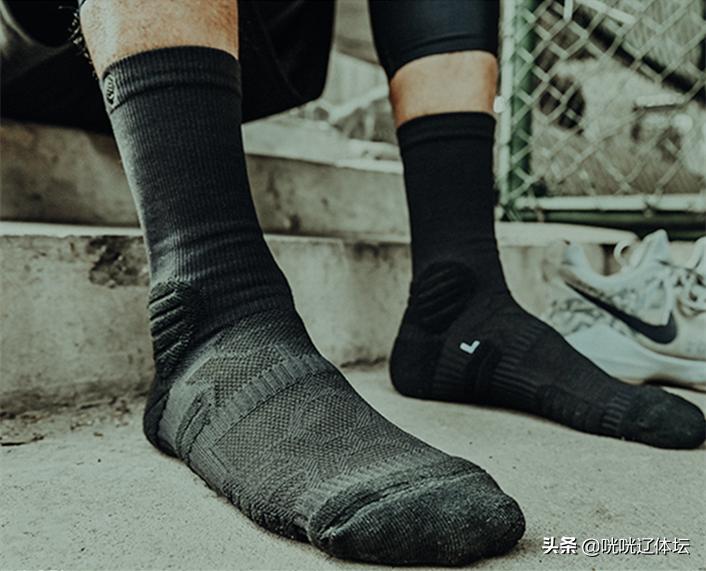阿迪中筒运动袜,耐克运动袜和安德玛运动袜