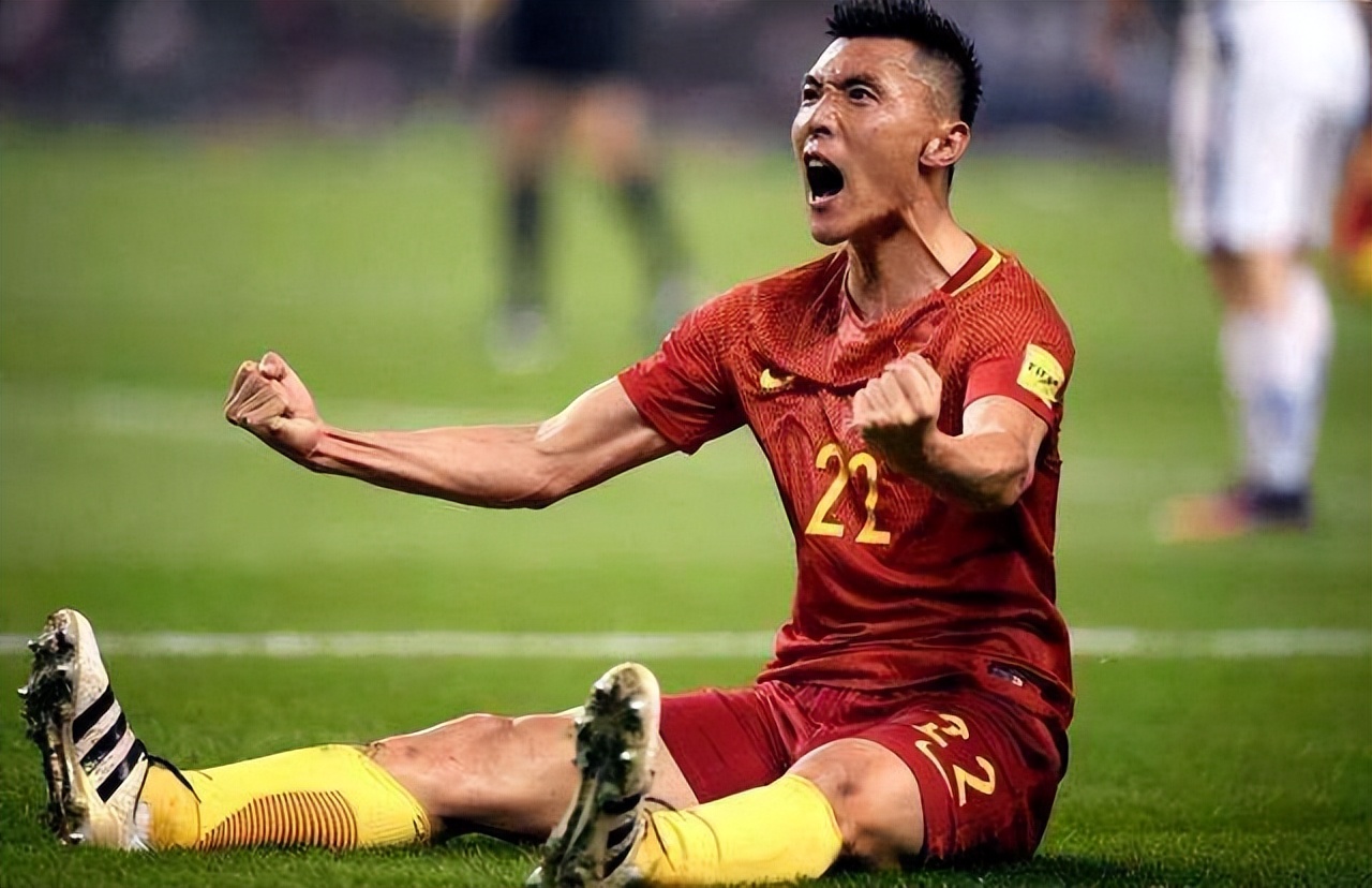 于大宝驻足欣赏,于大宝搞笑视频