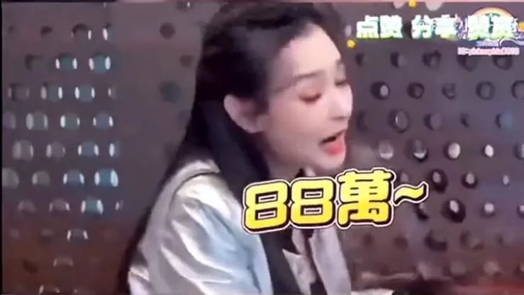 弯弯贵妇王思佳被爆背假包，跟贵妇当闺蜜压力这么大吗？