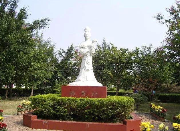 历史上杨贵妃究竟有多胖,杨贵妃究竟安葬在哪里