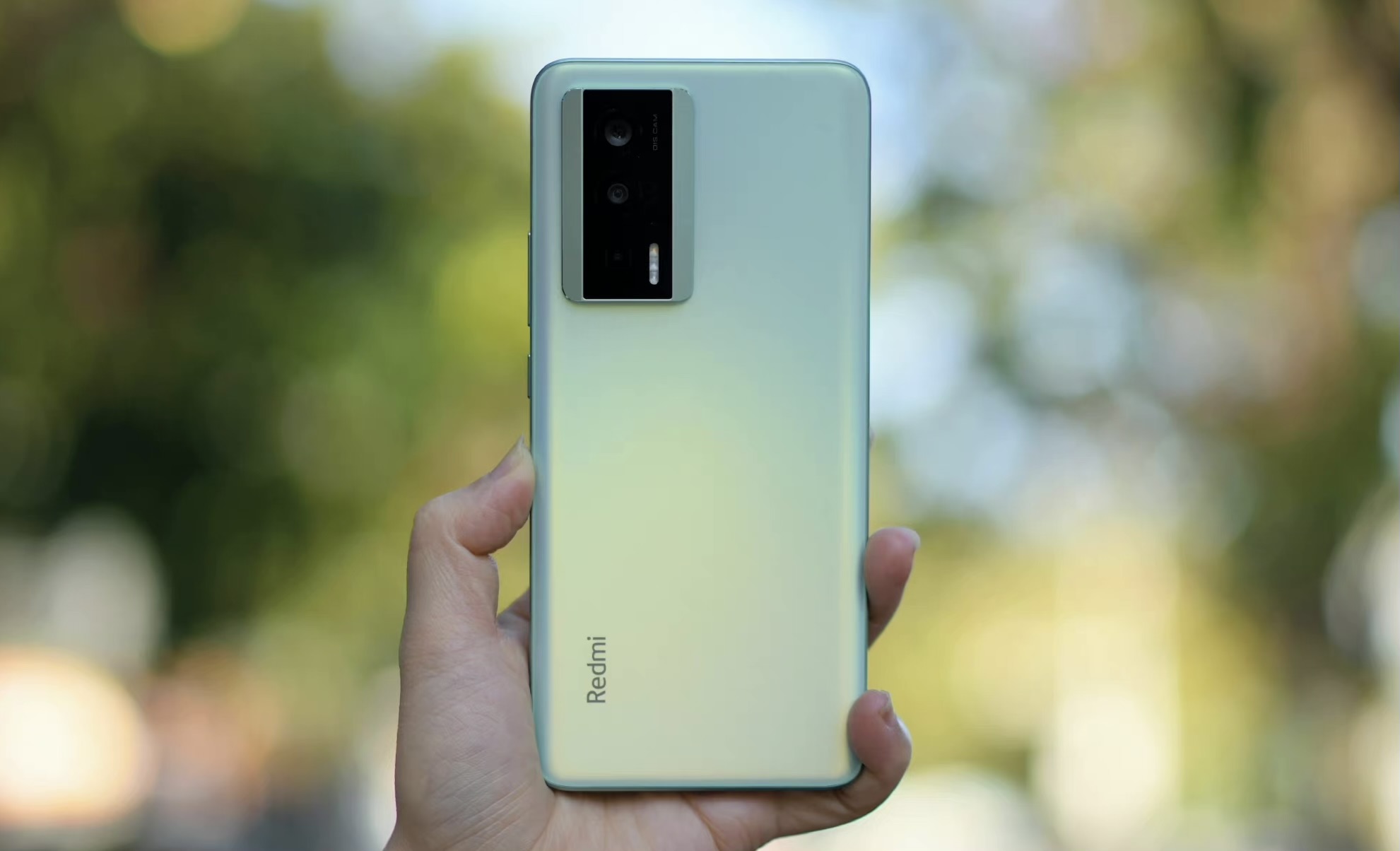 闭眼入手的2000左右手机推荐,目前可以闭眼买的三款手机