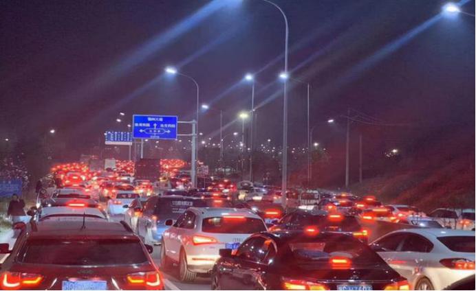 90后夫妻花5000w深圳买房,深圳90后情侣花16万