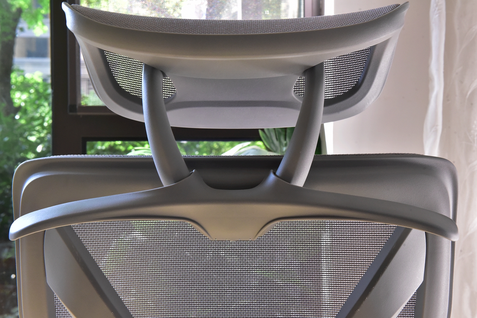 这是一把将护腰做到极致的人体工学椅，网易严选工程师系列体验