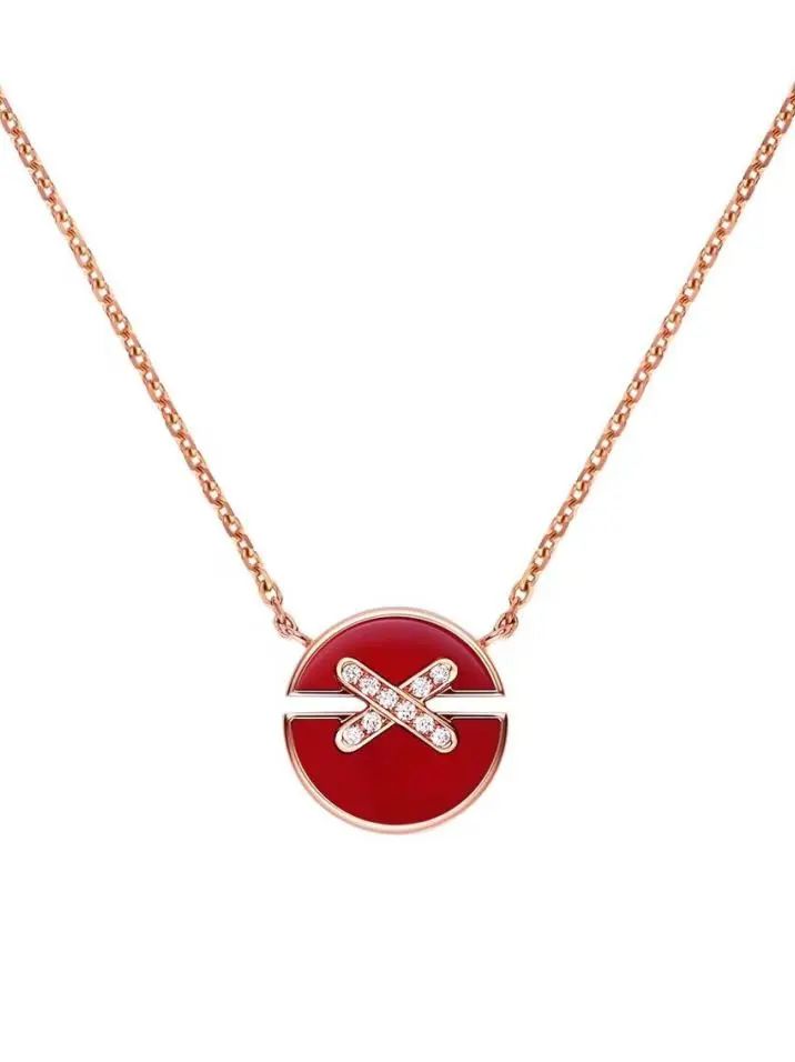 出门怎样带东西方便不拿行李箱,过年出门带什么样的首饰