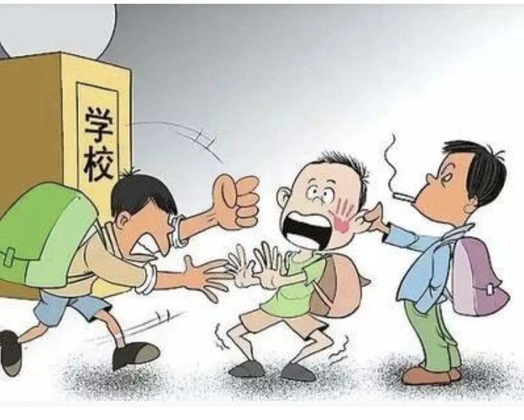 女学生被同学霸凌后拍照,初一学生被霸凌拍照