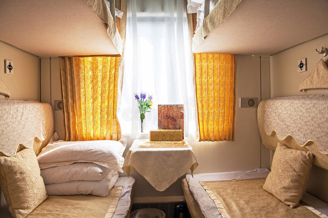 女子吐槽软卧3男1女后续,女子吐槽软卧车厢分配事件