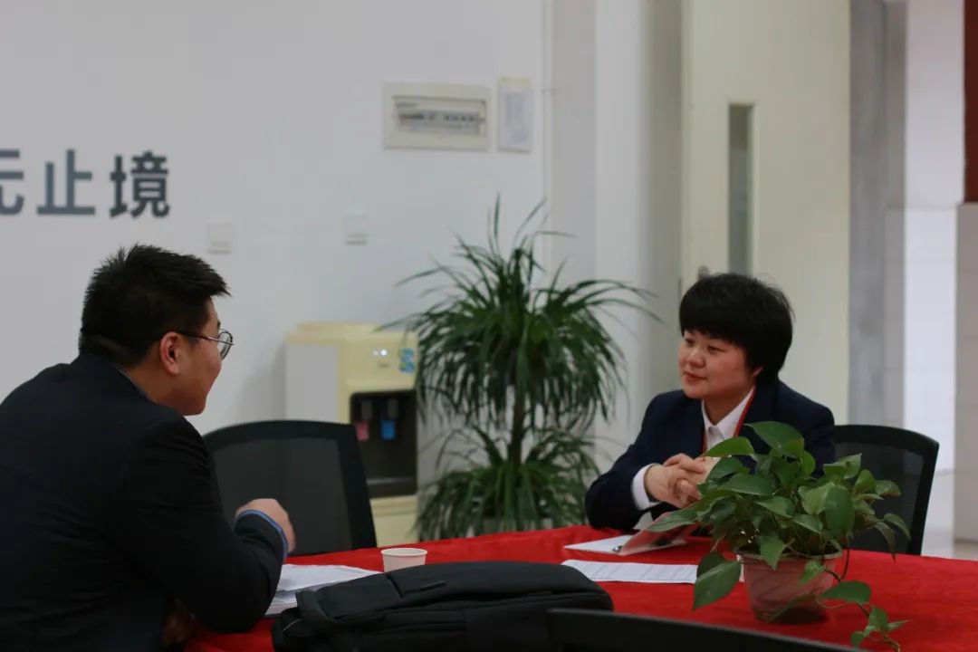 清北学校，成都新津为明学校，越来越热。